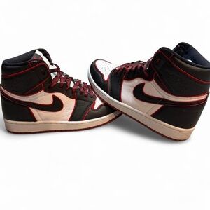 Nike Air Jordan 1 High OG Bloodline – Size 9.5 US